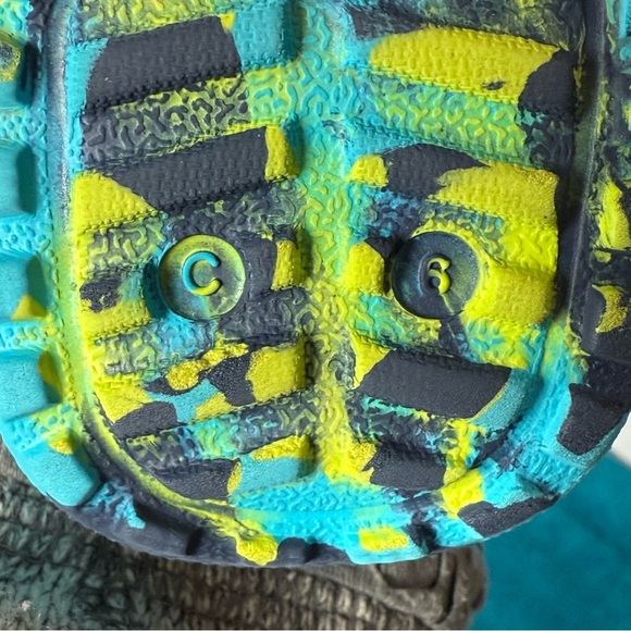 Crocs "Fuzz Lined" Classic Clogs Child's Sz 6 VGUC Marble Tie Dye - Picture 7 of 7